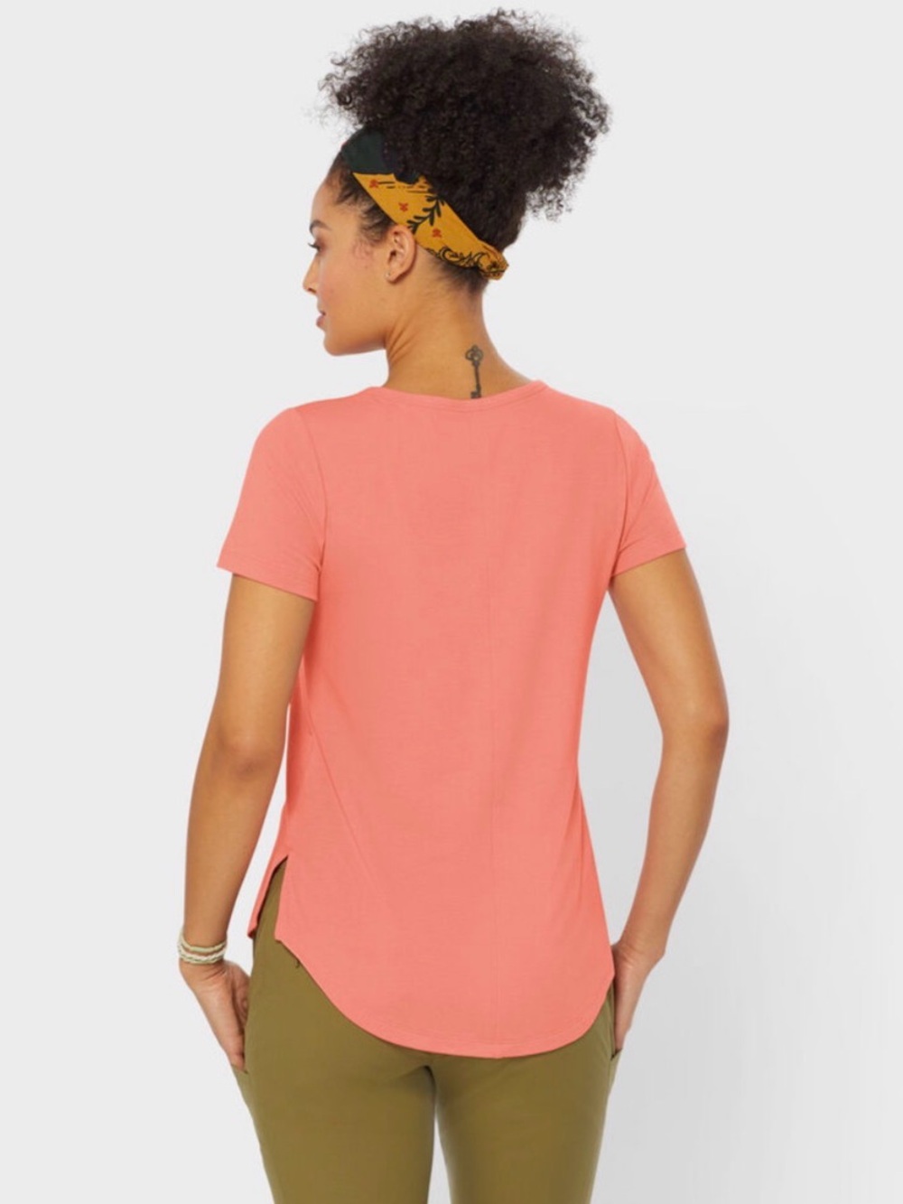 AKHG short sleeved women’s T-shirt, SPF 50 protection, yellow, Medium, NWT - Picture 8 of 9